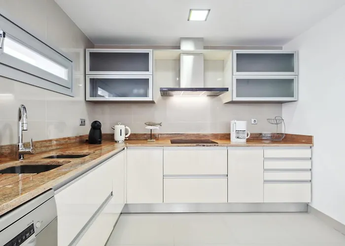 度假居 Suburban Views By Homie *