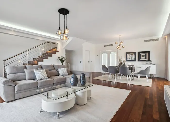 度假居 Suburban Views By Homie *